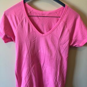 Lululemon short sleeve v neck